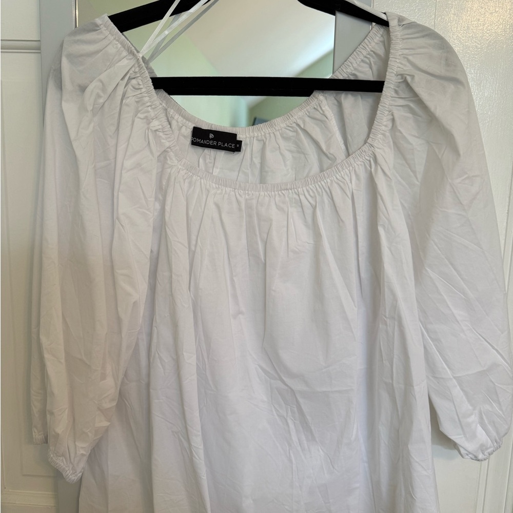 Pomander Place squareneck Blouse new w/o tags